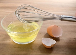 images/Foods/Eggs/Long-trang-trung-ga.jpg