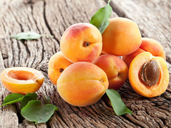 images/Foods/Fruits/Qua-mo.jpg