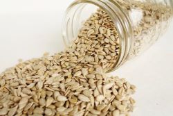 images/Foods/Nuts/Hat-huong-duong-nhan.jpg